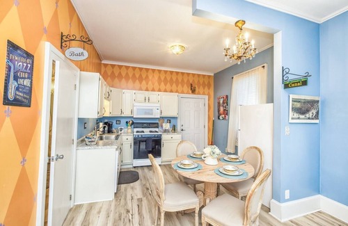 Wilmington Historic District Apartment | The N'awlins! House Walk to Downtown