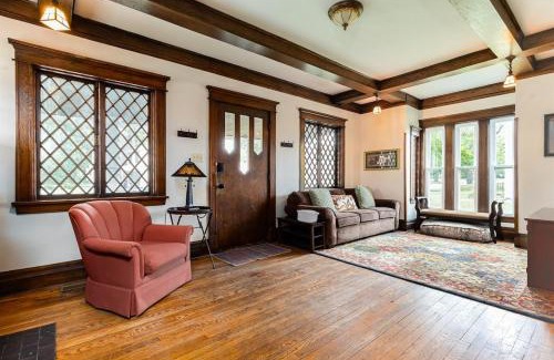Harters Heights House | The ND Rover - Vintage 4BR Home Across St to ND