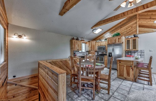 Ruidoso Cabin | The Neon Bear
