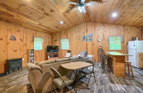 Logan Cabin | The Nest at Hiding Place Cabins