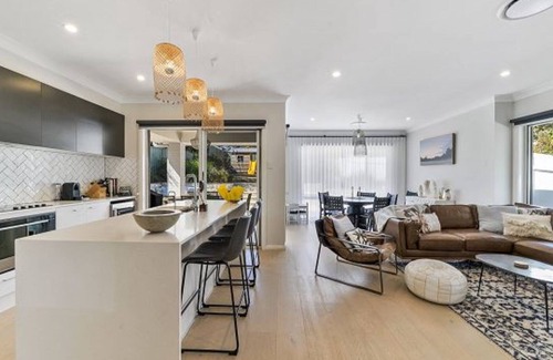 Wrights Beach House | The Nest by Experience Jervis Bay