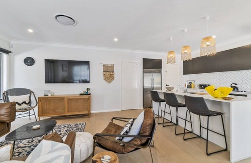 Wrights Beach House | The Nest by Experience Jervis Bay