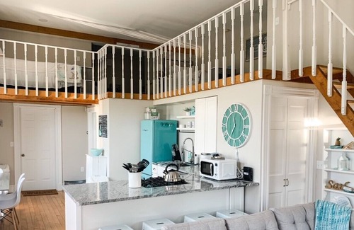 Block Island Condo | The Nest - condo perfect for groups of 4 -walkable to town & beaches