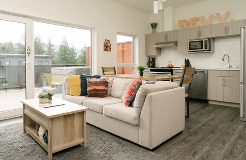 Revelstoke Condo | The Nest - Condo with Hot Tub & BBQ