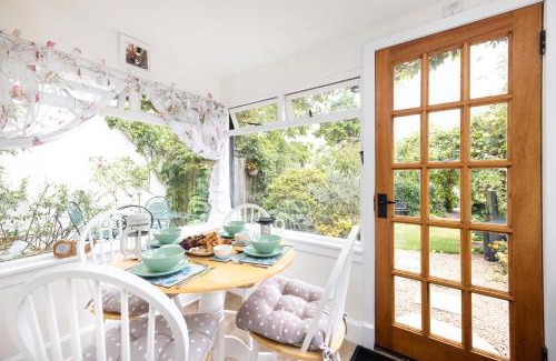 Errol House | The Nest - Cosy Holiday Cottage