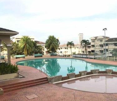 Shah Alam Apartment | The Nest - Cozy 3-Bedroom Condo, Shah Alam