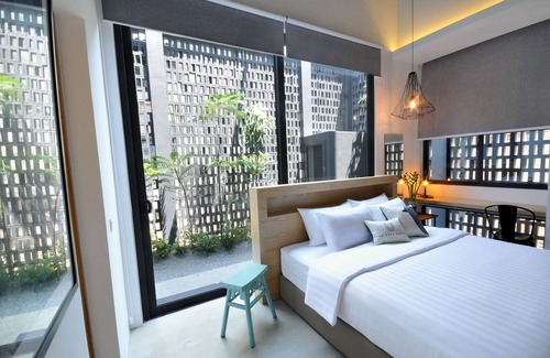 Taman Melaka Raya Hotel | The Nest House