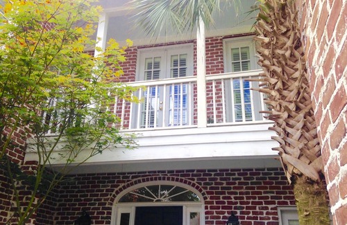Aiken Apartment | "THE NEST" IN HISTORIC, DOWNTOWN AIKEN, SC. WALK EVERYWHERE! KING MASTER BR!