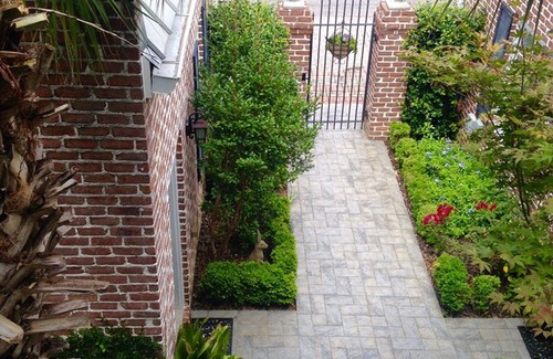 Aiken Apartment | "THE NEST" IN HISTORIC, DOWNTOWN AIKEN, SC. WALK EVERYWHERE! KING MASTER BR!