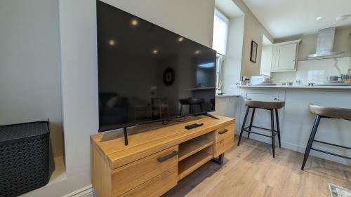 St Aubin Apartment | The Nest - One Bed Apt with Sea Views