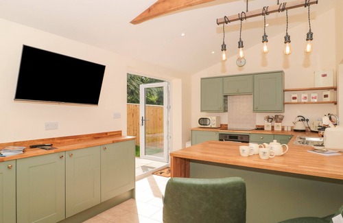 North Petherton Cottage | THE NEST, pet friendly, character holiday cottage in North Petherton