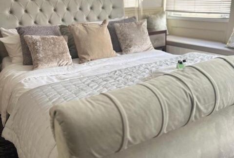 Abridge Hotel | The New Boar