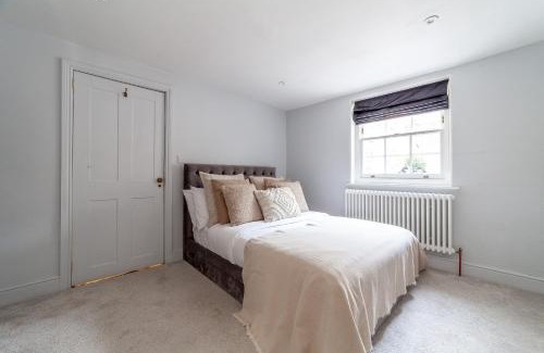 New Cross Apartment | The New Cross Premier Rooms