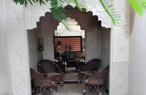 Bhopal Bed & Breakfast | The new experience in living