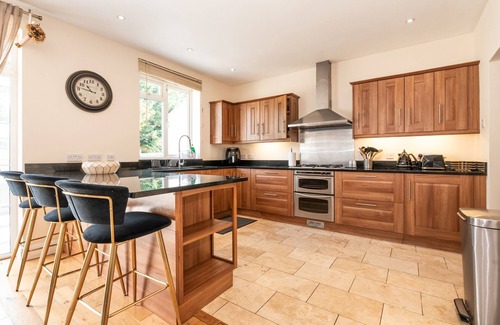 Coombe Vale House | The New Malden Manor