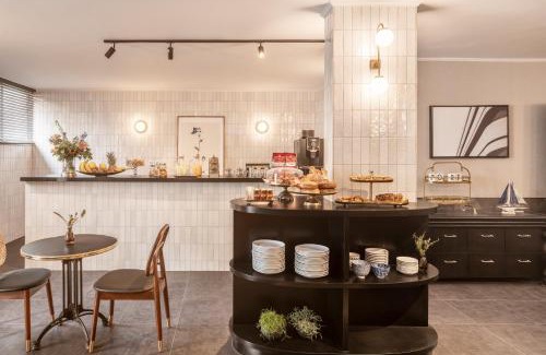 Old North Hotel | The New Port Hotel TLV