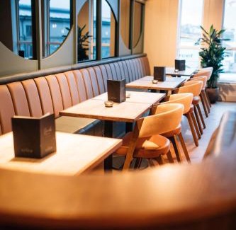 Bangor Hotel | The Nines