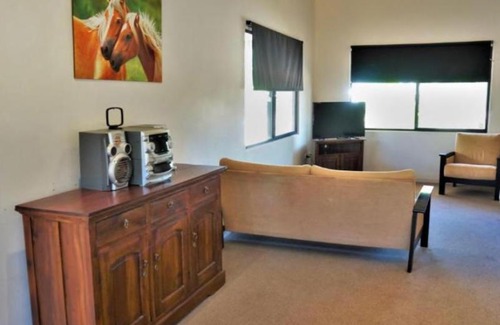 Exmouth Villa | The Ningaloo breeze villa 4