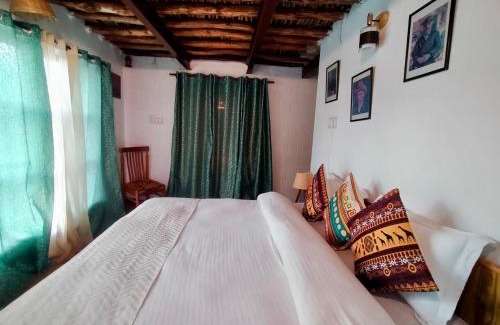 Spiti House | The Nomad's Cottage-Losar , nearest hotel stay to visit Chandra Tal - Lake , in Spiti Valley
