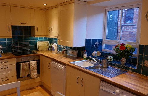 Tideswell Cottage | THE NOOK, a cosy 3 bed cottage, newly renovated & pet friendly in Tideswell