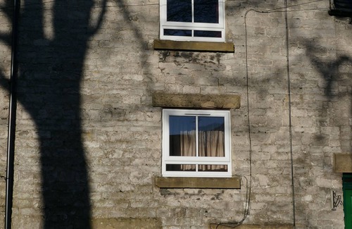 Tideswell Cottage | THE NOOK, a cosy 3 bed cottage, newly renovated & pet friendly in Tideswell