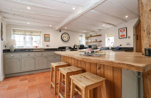 Cavendish Cottage | THE NOOK, pet friendly, character holiday cottage in Long Melford