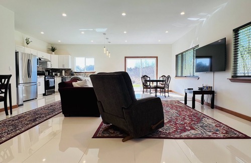 Inglenook House | The Nook, Private Beach House