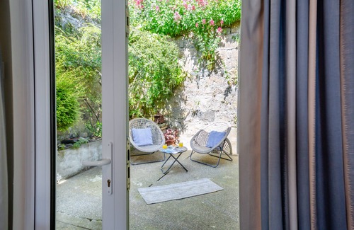Beaumaris House | The Nook - Two Bedroom House, Sleeps 4