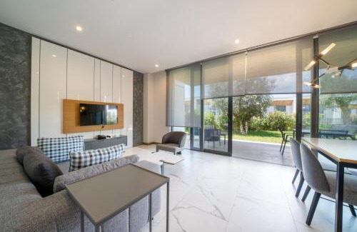 Torba Hotel | The Norm Collection Door'a Bodrum