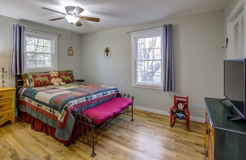 Cleveland Cottage | The Norris House - Bright and Cheery Bungalow that is Pet Friendly