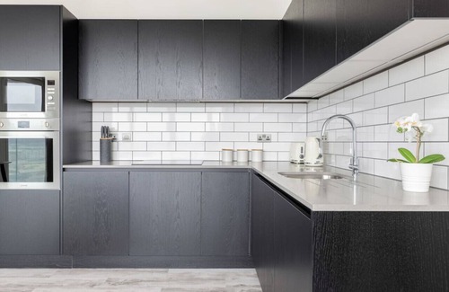 East Acton Apartment | The North Acton Apartment