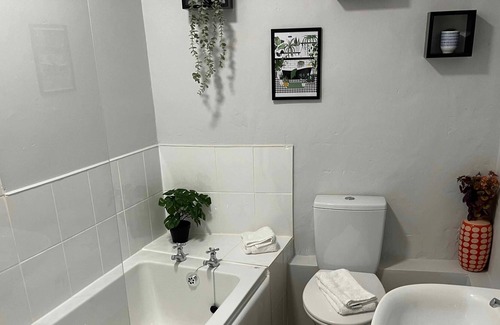 Saint Asaph Apartment | The North Wales Gathering - Hot Tub & Sleeps Up To 16