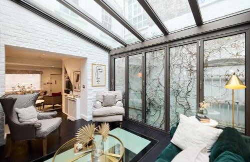 Campden House | The Notting Hill Gate Crib - Relaxing 2BDR House