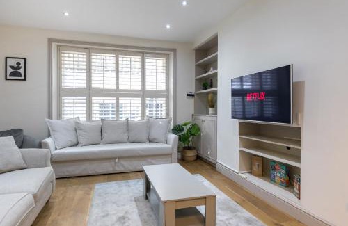 Pembridge Apartment | The Notting Hill Residence - 2 BR Apartment Close to Hyde Park