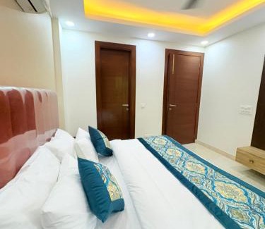 Chittaranjan Hotel | The Nuvon Residency CR Park