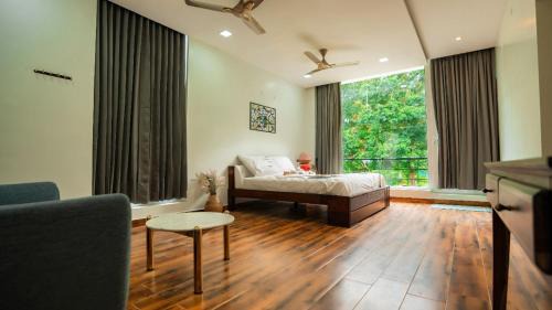 Yercaud House | The Oakland INN