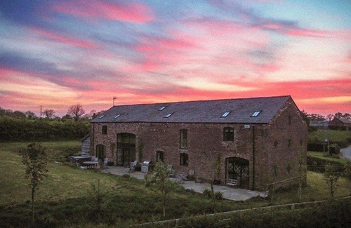 Wimbolds Trafford House | The Oaks Picton Chester