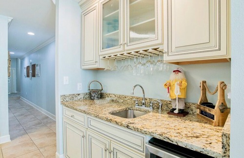 Orange Beach Condo | The Oasis 2304 | Formerly Phoenix West II 2304