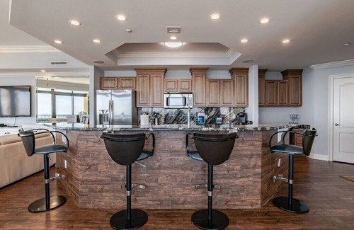 Orange Beach Condo | The Oasis 2611 | Formerly Phoenix West II 2611