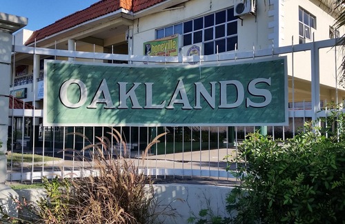 Camperdown Apartment | The Oasis at Oaklands 2