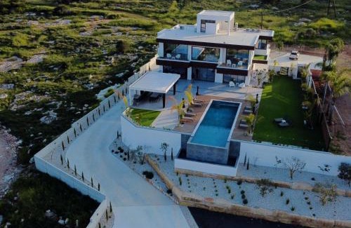 Protaras Villa | The Oasis