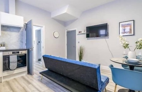 Harrow Apartment | The Oasis