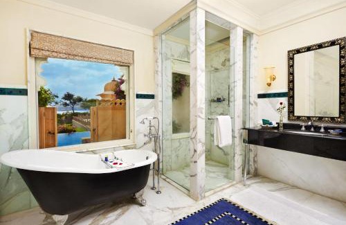 Lake Pichola Resort | The Oberoi Udaivilas Udaipur
