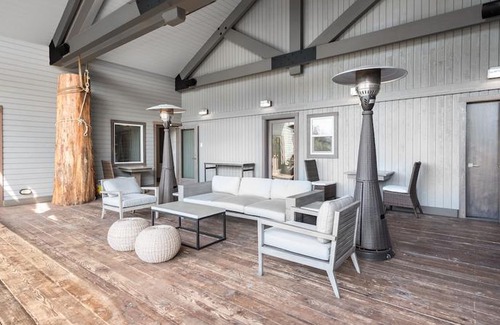 Moresby Island Cabin | The Ocean House at Stads Kuns GawGa