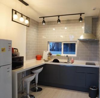Downtown House | The Ocean Pension