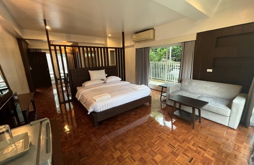 North Pattaya Condo | The Ocean Private beach