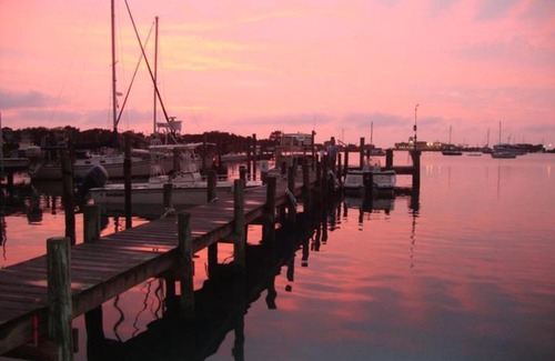 Ocracoke Hotel | The Ocracoke Harbor Inn