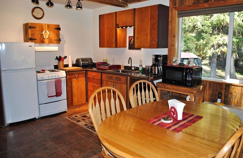 Libby Cabin | The Ol' Bock Place. Remote, quiet, capability to work remotely