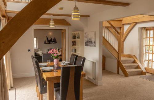 Yarmouth House | The Old Barn, Newclose Farm