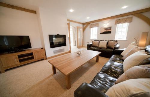 Yarmouth House | The Old Barn, Newclose Farm